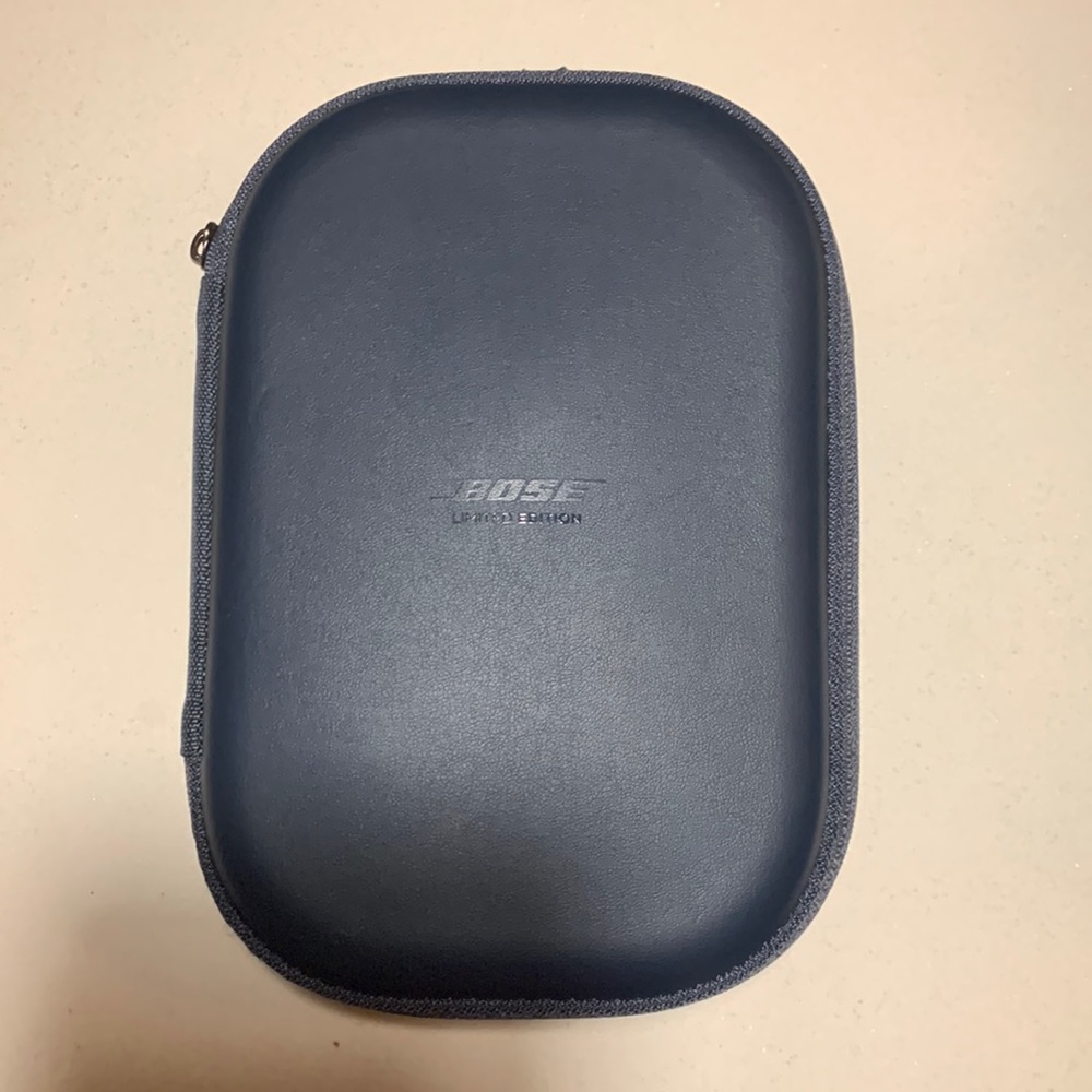 Includes Bluetooth, charging cord, case and headphones.